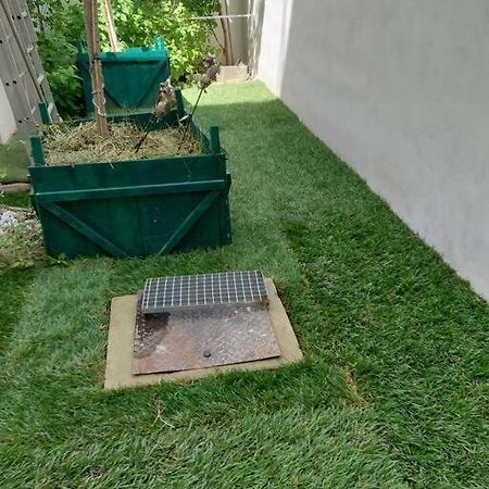 Stilvolle Wohnung Mit Terrasse/Garten Виена Екстериор снимка