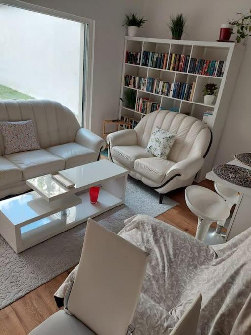 Stilvolle Wohnung Mit Terrasse/Garten Виена Екстериор снимка